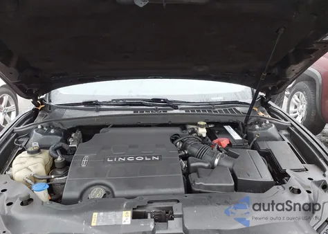 2018 Lincoln Continental Livery z USA, uszkodzony, nr VIN 1LN6L9HK9J5603881